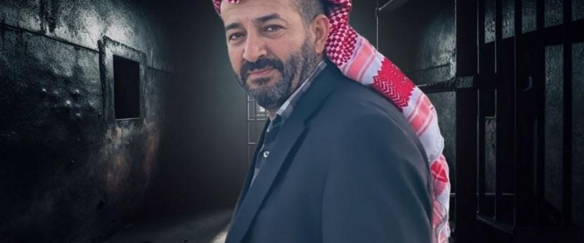 ماهر الأخرس يُعلّق إضرابه بعد السماح لمحاميه بالتفاوض مع نيابة الاحتلال