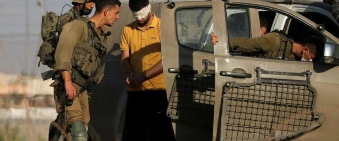 الاحتلال يعتقل ثلاثة شبان ويغلق مداخل أريحا والعوجا