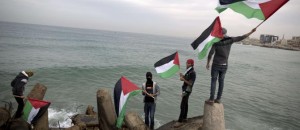 gaza-boat-flags (1)