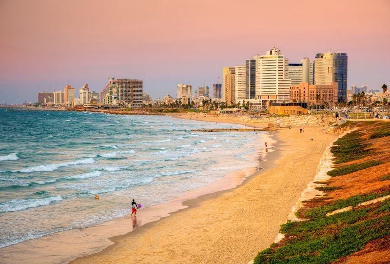 حرارة الحرب المرتفعة تهوي بموسم السياحة في إسرائيل