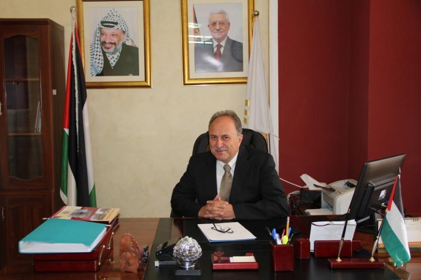الأستاذ الدكتور عوني الخطيب رئيساً لكلية فلسطين الأهلية الجامعية