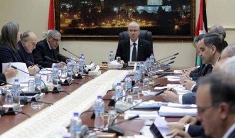 الحكومة تؤكد اهمية الاتفاق على كافة الملفات باجتماع القاهرة