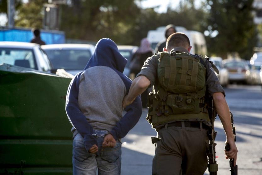 الاحتلال يعتقل ثلاثة شبان من مخيم الدهيشة جنوب بيت لحم
