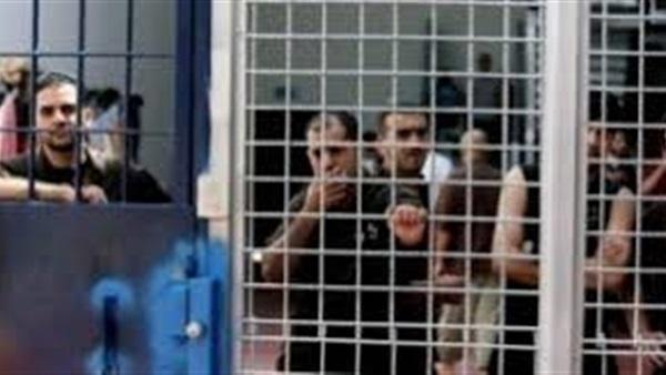 إدارة معتقلات الاحتلال تماطل في علاج الأسير عماد السراج