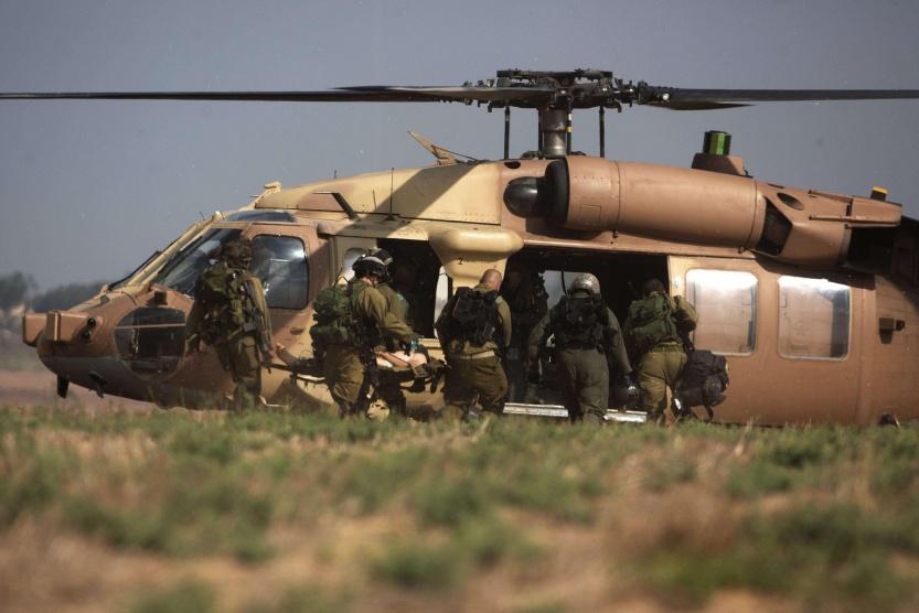 اصابة 6 جنود على حدود غزة