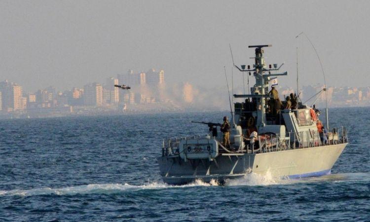 الاحتلال يعتقل صيادين ببحر بيت لاهيا