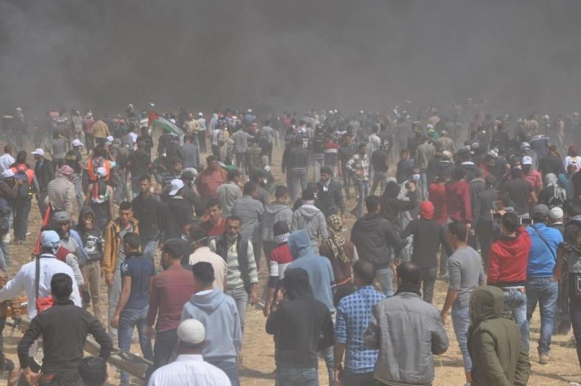 بتسيلم يدعو لوقف قتل المتظاهرين بغزة فورًا