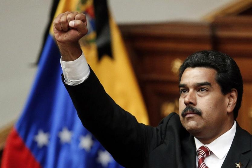 الرئيس الفنزويلي يأمر الجيش بالتعبئة العامة