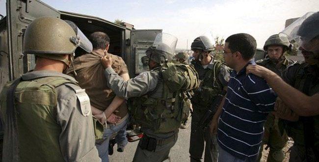 اعتقال شاب خلال مواجهات مع الاحتلال في بيت امر شمال الخليل 
