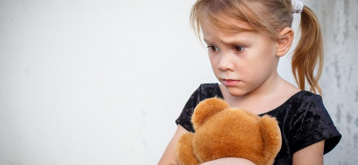 دراسة: التوتر في الطفولة يؤدي إلى شيخوخة العواطف