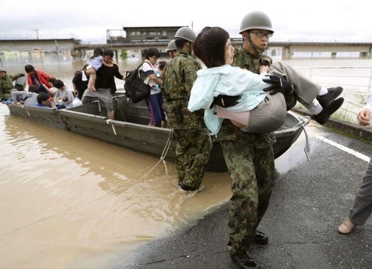 حصيلة ضحايا الأمطار الغزيرة في اليابان ترتفع إلى 100 قتيل
