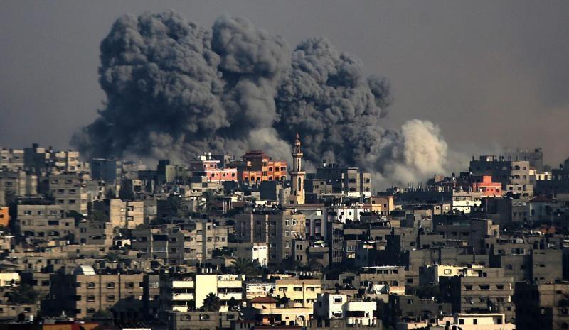 اصابة سبعة مواطنين اثر قصف مبنى ثقافي غرب غزة