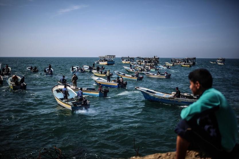  الاحتلال يعتقل 4 صيادين