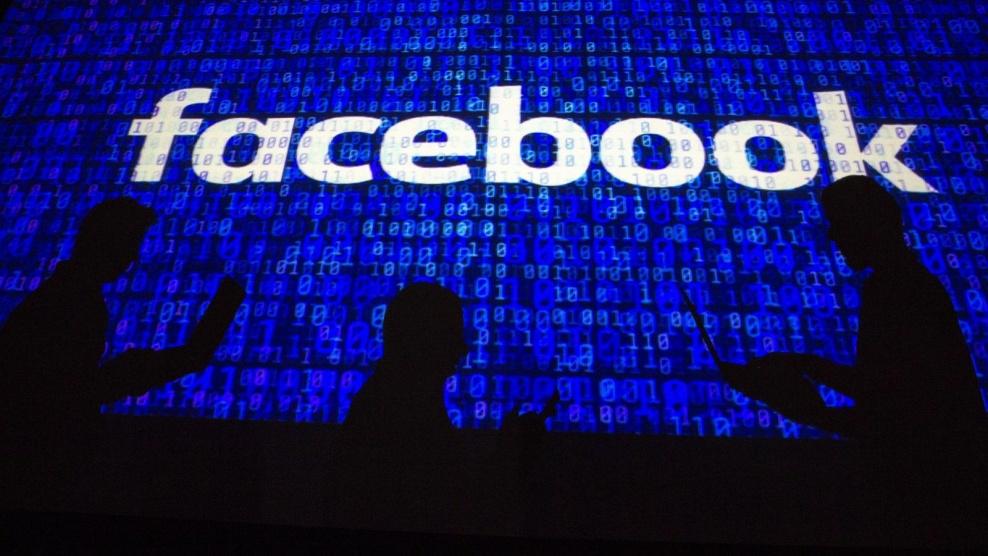 رسالة توضح كيف أصبح فيسبوك صديقا للحكومات القمعية