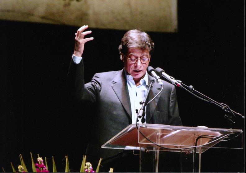 إحياء الذكرى الـ10 لرحيل الشاعر محمود درويش بتونس