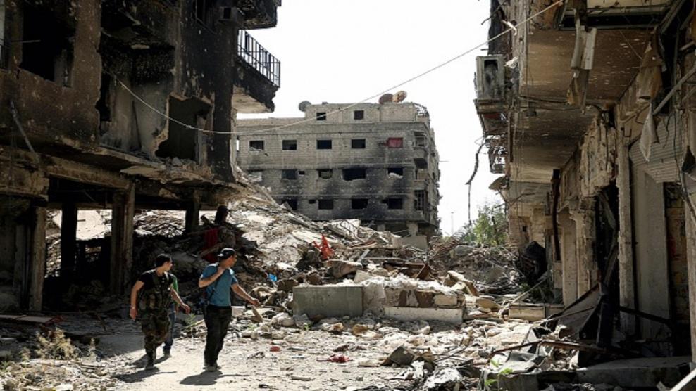 وعود باستكمال إزالة أنقاض مخيم اليرموك بعد توقف أكثر من شهرين