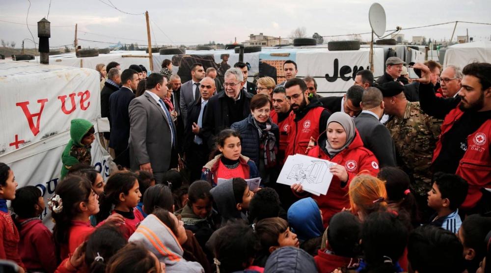 لاجئ سوري يطعم موظفين حكوميين بأميركا بالمجان