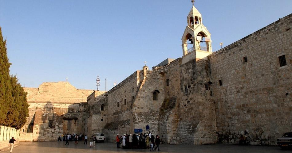 500 تصريح لمسيحيي غزة لزيارة الضفة والقدس