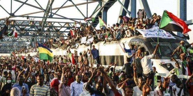 السودان: العسكري الانتقالي يعلن استقالة 3 من أعضائه