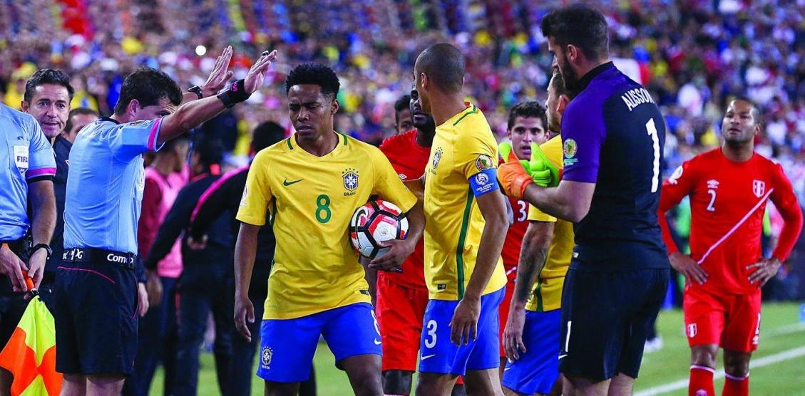  فنزويلا تحرج البرازيل في مباراة الأهداف الملغية