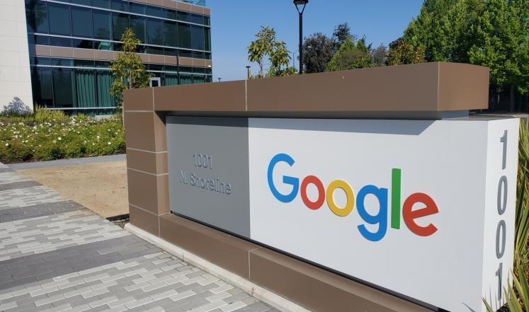 شركة غوغل متهمة بالتلاعب في نتائج البحث لصالح خدماتها