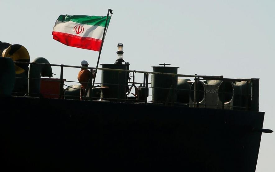 موقع بريطاني: ناقلة النفط الإيرانية أفرغت حمولتها بسوريا