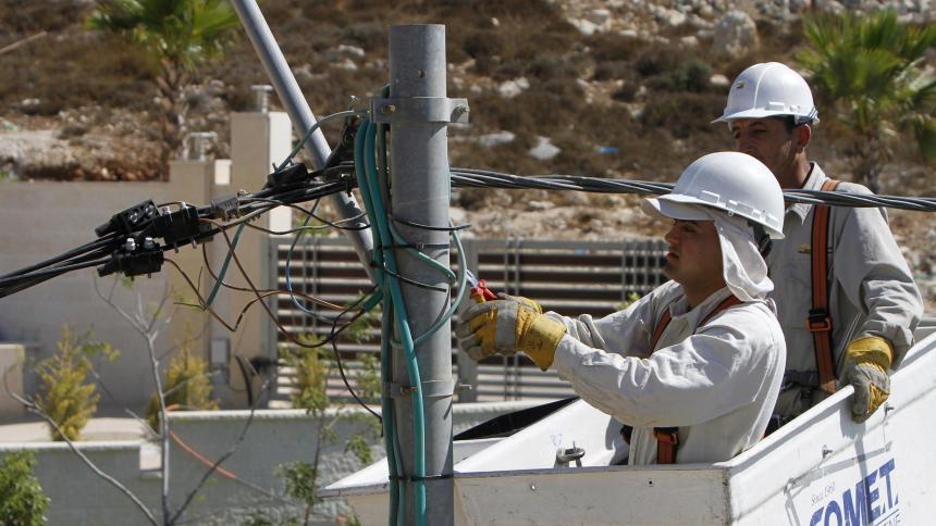 كهرباء القدس: تسلمنا الإنذار الثالث بقطع التيّار بعد أيام