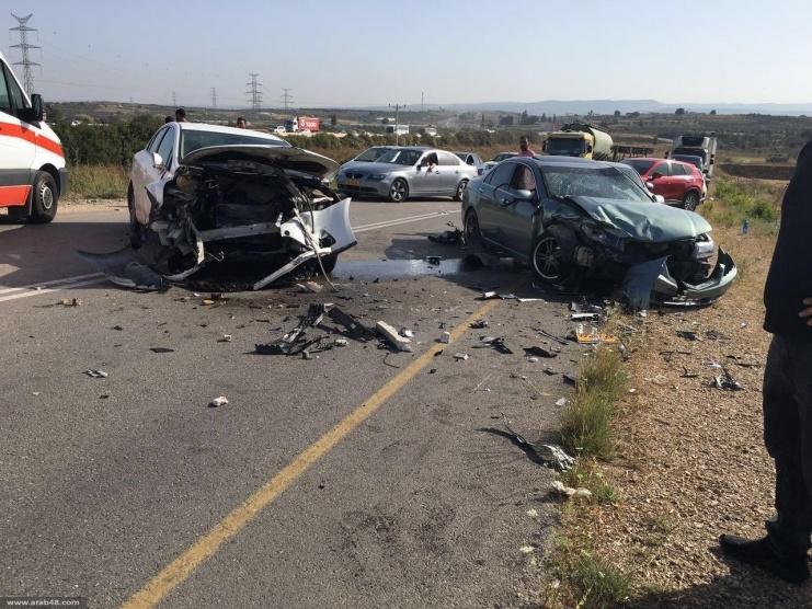 اصابة 3 مواطنين بحادث سير شمال الخليل