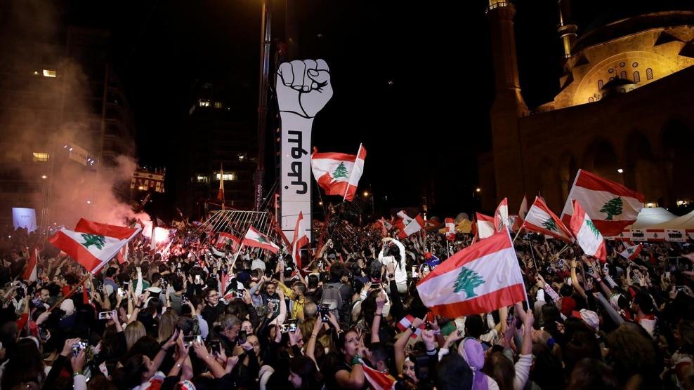 عون يطلب دعما عربيا والإضراب يطال محطات الوقود