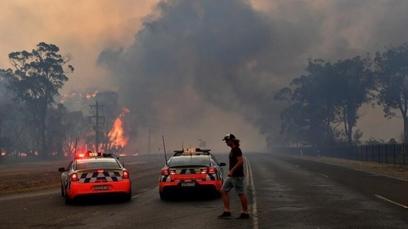 أستراليا: إخلاء مدن محاصرة بالحرائق قبل موجة حر جديدة