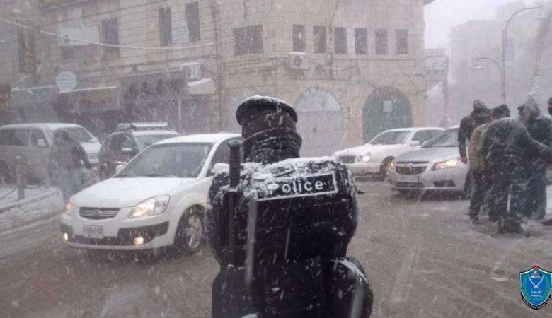 الشرطة تدعو المواطنين إلى أخذ أقصى درجات الحيطة والحذر خلال المنخفض الجوي