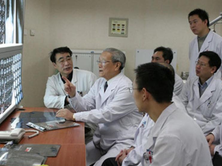 السفير الصيني: ندرس إمكانية إرسال فريق طبي إلى فلسطين