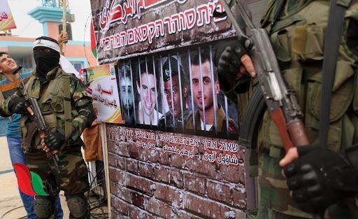  مصادر إسرائيلية: تصريحات السنوار قد تفتح نافذة فرص لتحريك ملف الأسرى