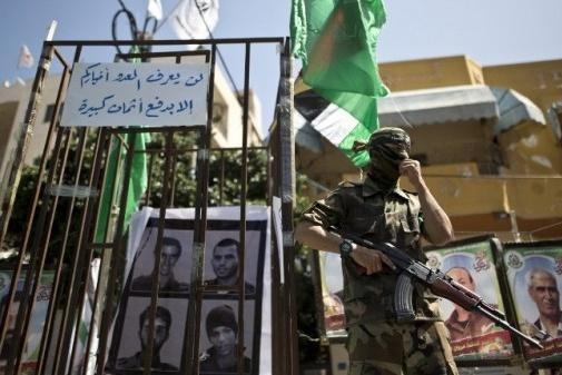 إسرائيل تبدي استعدادها للتفاوض مع حماس بشأن الأسرى