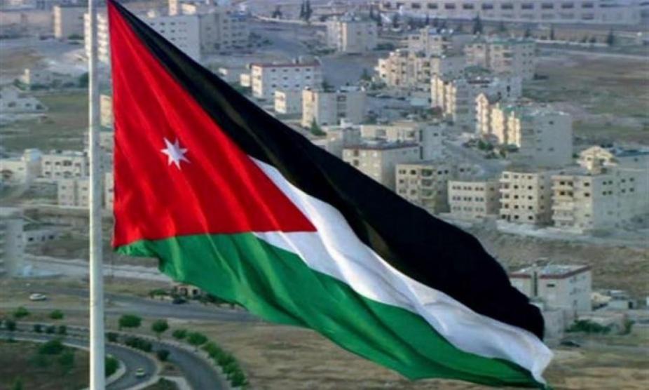 الأردن يعلن عودة العمل بالمؤسسات الحكومية الثلاثاء بعد إغلاق دام شهرين