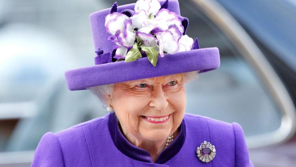كم تبلغ ثروة الملكة إليزابيث الثانية في عام 2020؟