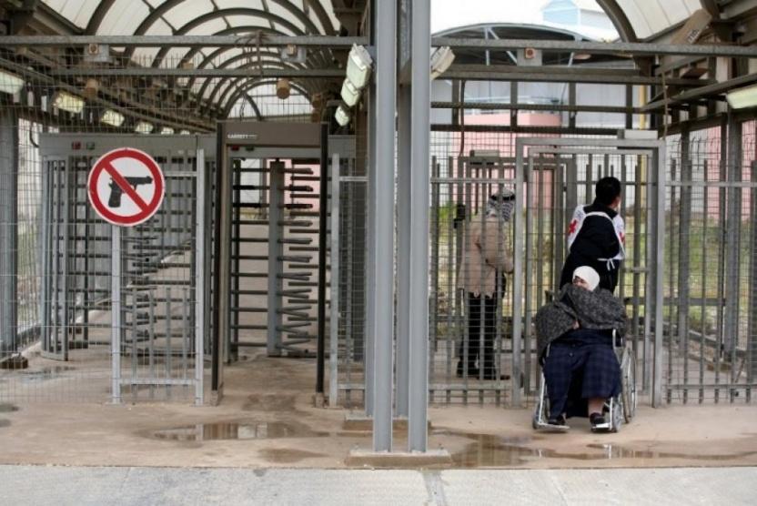 الاحتلال يلغي زيارة ذوي أسرى رام الله بسجن النقب بحجة كورونا