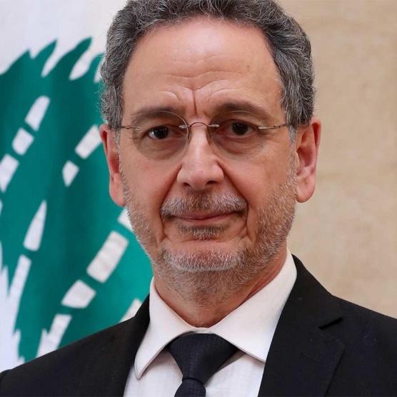 وزير الاقتصاد اللبناني: لدينا حبوب تكفي لأقل من شهر