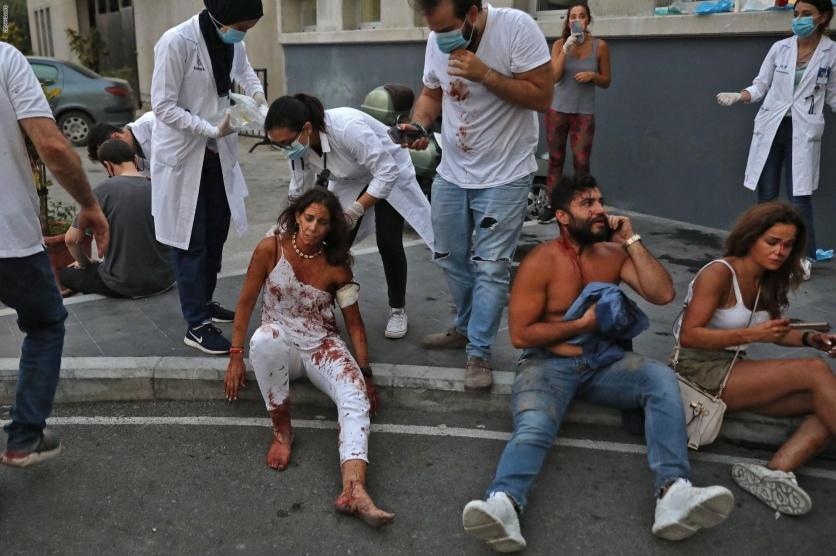 الصليب الأحمر اللبناني يعلن ارتفاع عدد ضحايا انفجارات بيروت إلى 100