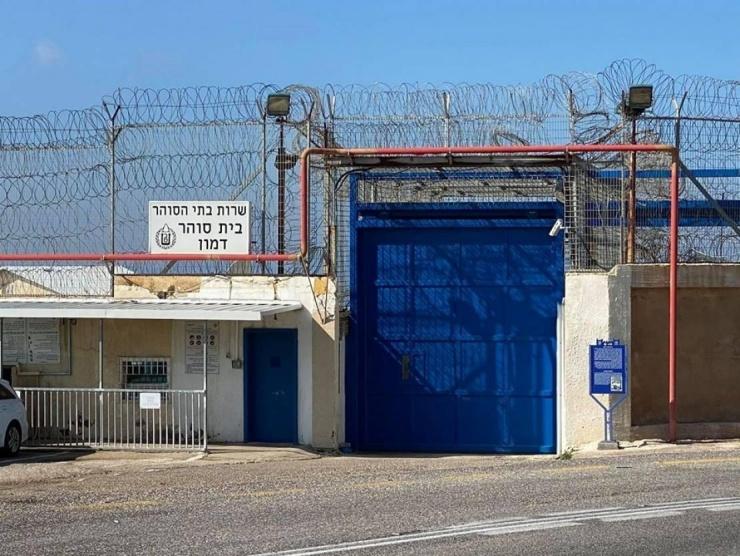 حكم بالسجن الفعلي 11 عاماً على أسير جريح من غزة