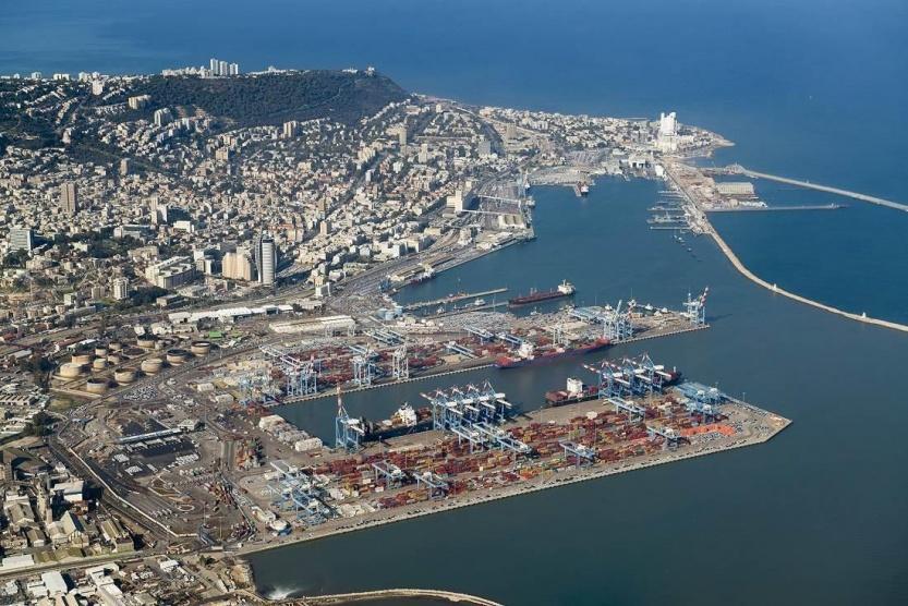 صحيفة عبرية: شركات إماراتية تفاوض لشراء أسهم في ميناء حيفا