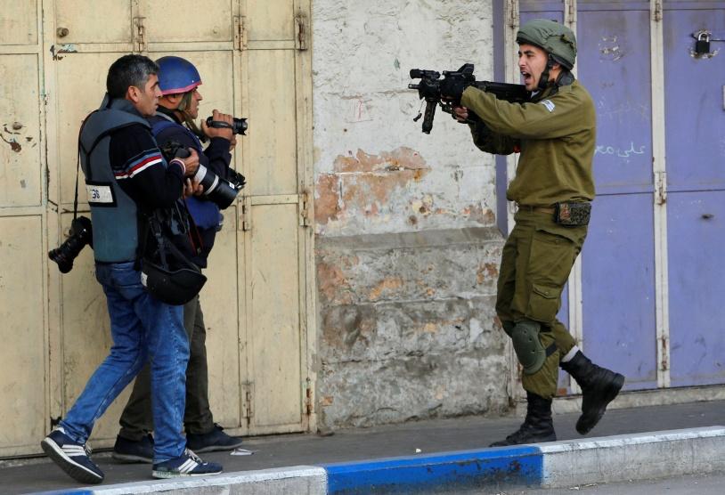 حمدونة يطالب بالتدخل لحماية الصحفيين الفلسطينيين