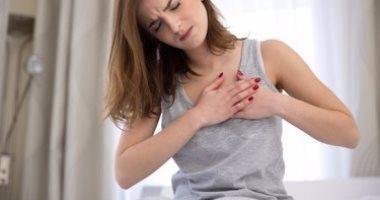 أعراض النوبة القلبية لدى الرجال والنساء