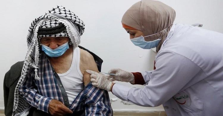 الصحة: بدء تطعيم ذوي الأسرى في محافظة رام الله والبيرة