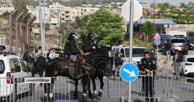 إغلاقات وانتشار شرطي في حي الشيخ جراح