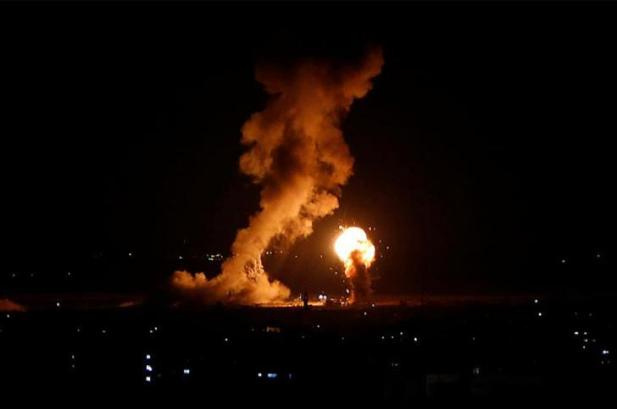  إصابة 6 جنود سوريين بقصف إسرائيلي على مطار عسكري في ريف حمص