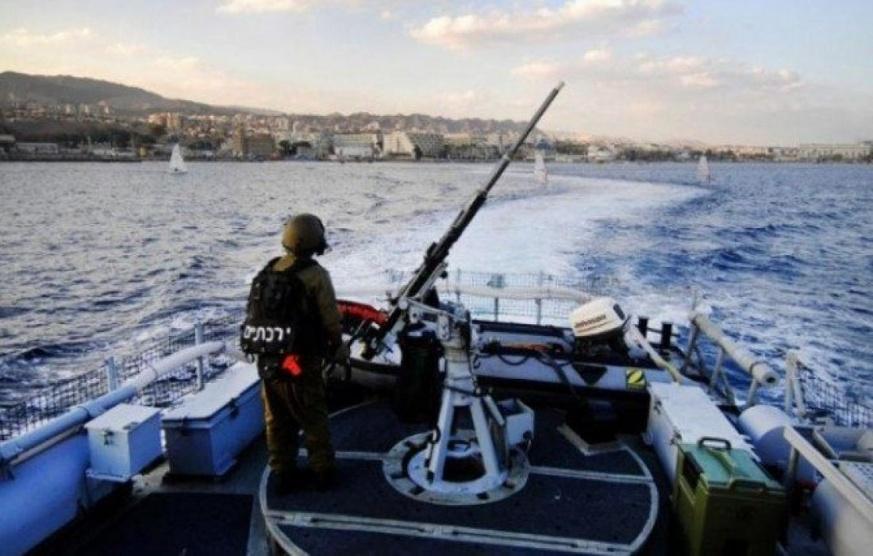 زوارق الاحتلال تطلق الرصاص على الصيادين ببحر خانيونس