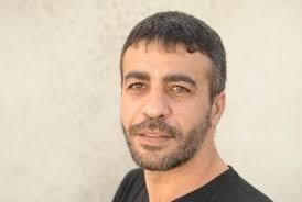 رغم خطورة وضعه الصحي: الاحتلال يعيد الأسير أبو حميد لعيادة 