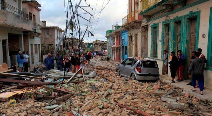 مصرع 3 أشخاص وانهيار 60 مبنى في إعصار كوبا