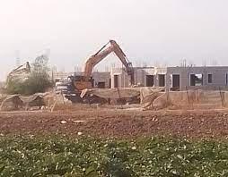 الاحتلال يهدم خياما زراعية شرق يطا